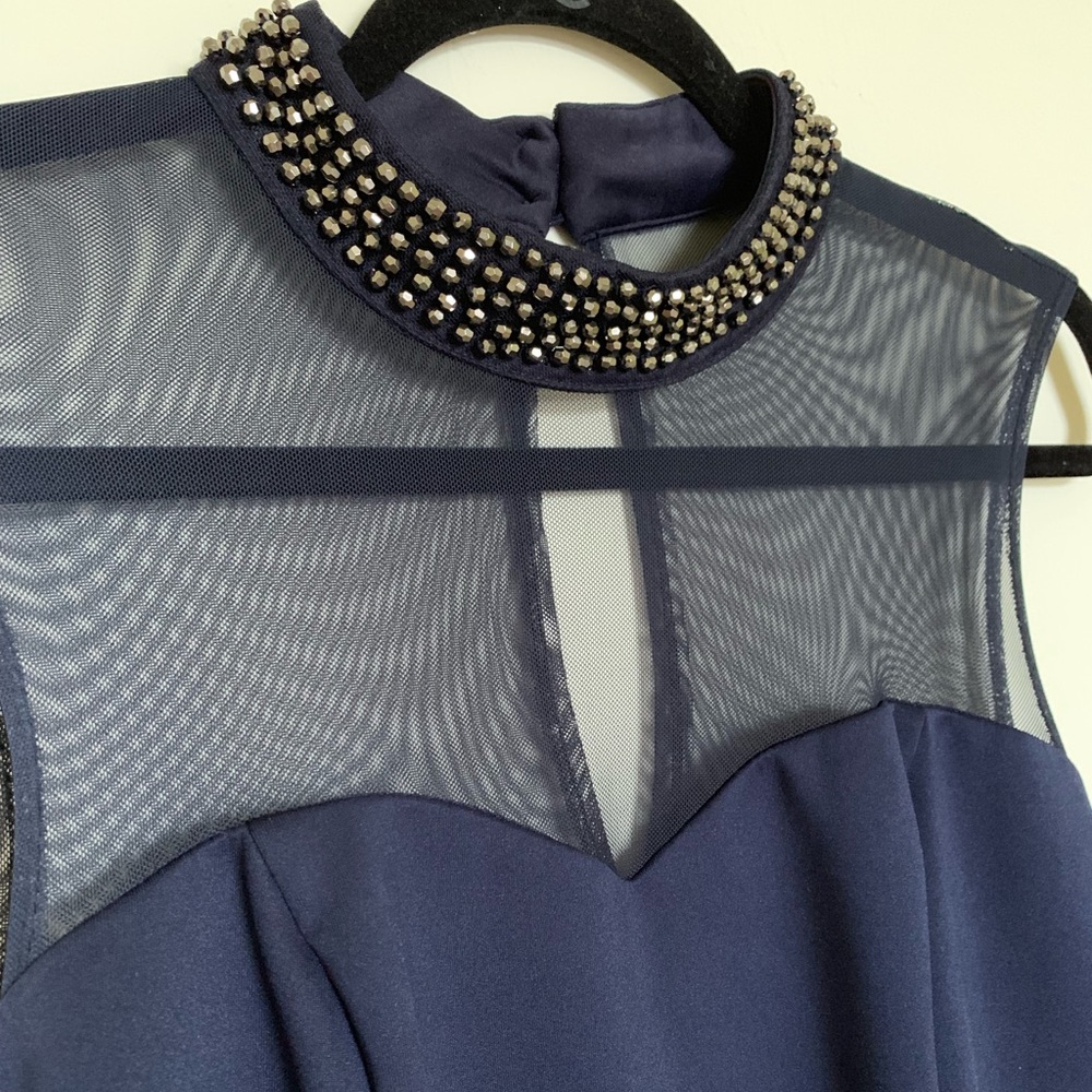 Dress - Picture 2 of 5